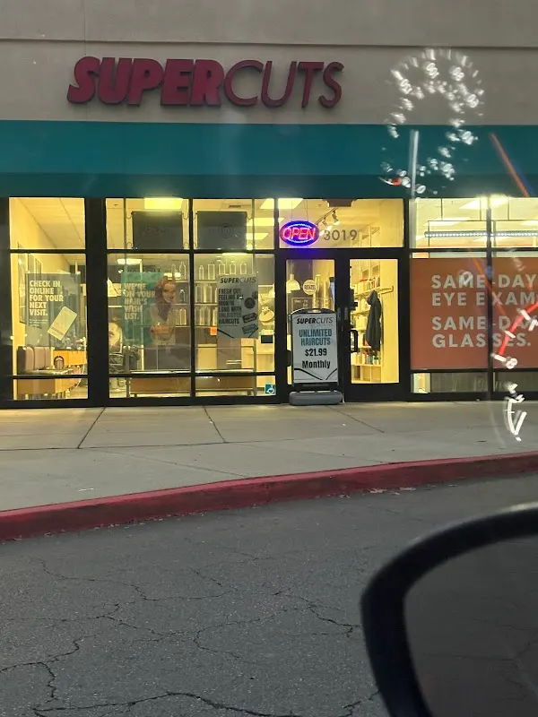 SUPERCUTS — Hair salon in Turlock